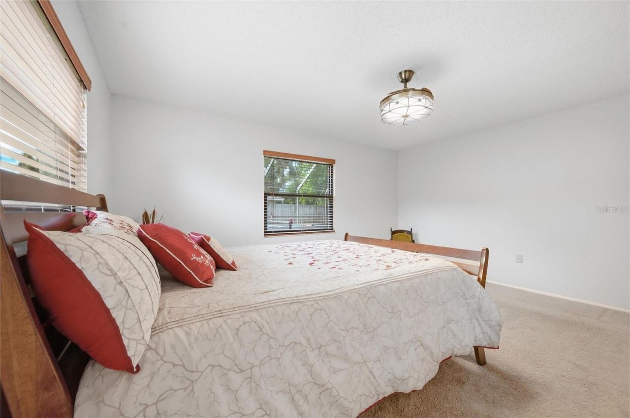 2328 Spring Oaks Circle, Sarasota, FL 34234 Photo