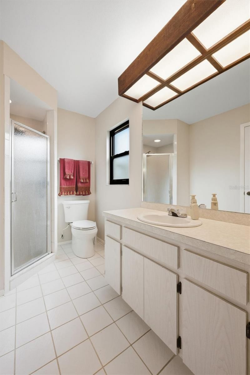 2328 Spring Oaks Circle, Sarasota, FL 34234 Photo