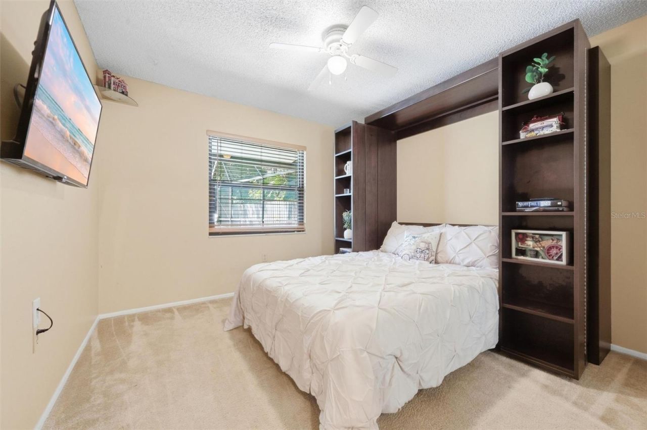 2328 Spring Oaks Circle, Sarasota, FL 34234 Photo