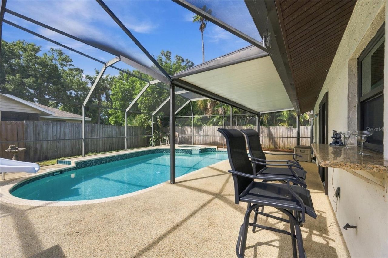 2328 Spring Oaks Circle, Sarasota, FL 34234 Photo