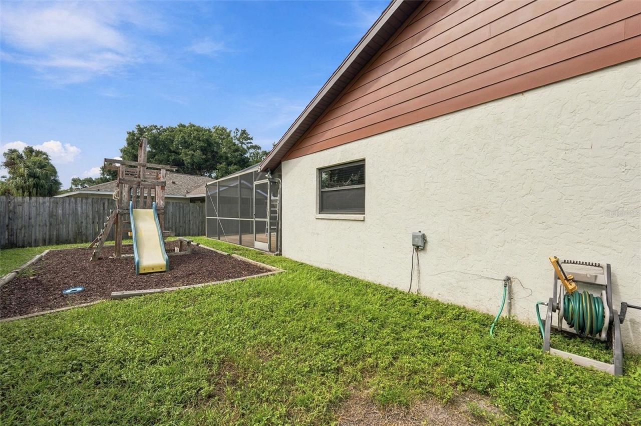 2328 Spring Oaks Circle, Sarasota, FL 34234 Photo