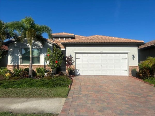 254 VINADIO BOULEVARD , NOKOMIS, FL 34275
