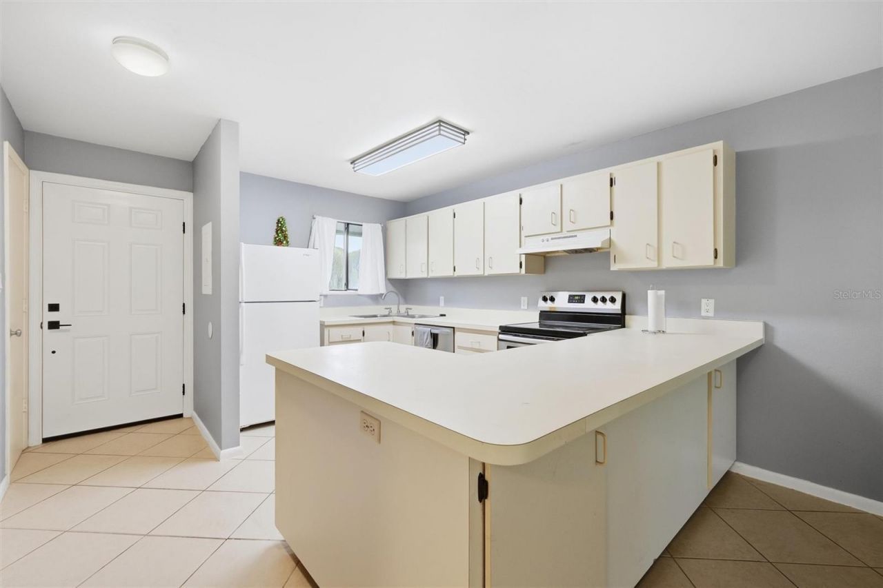 6033 34th Street W, Unit 20, Bradenton, FL 34210 Photo