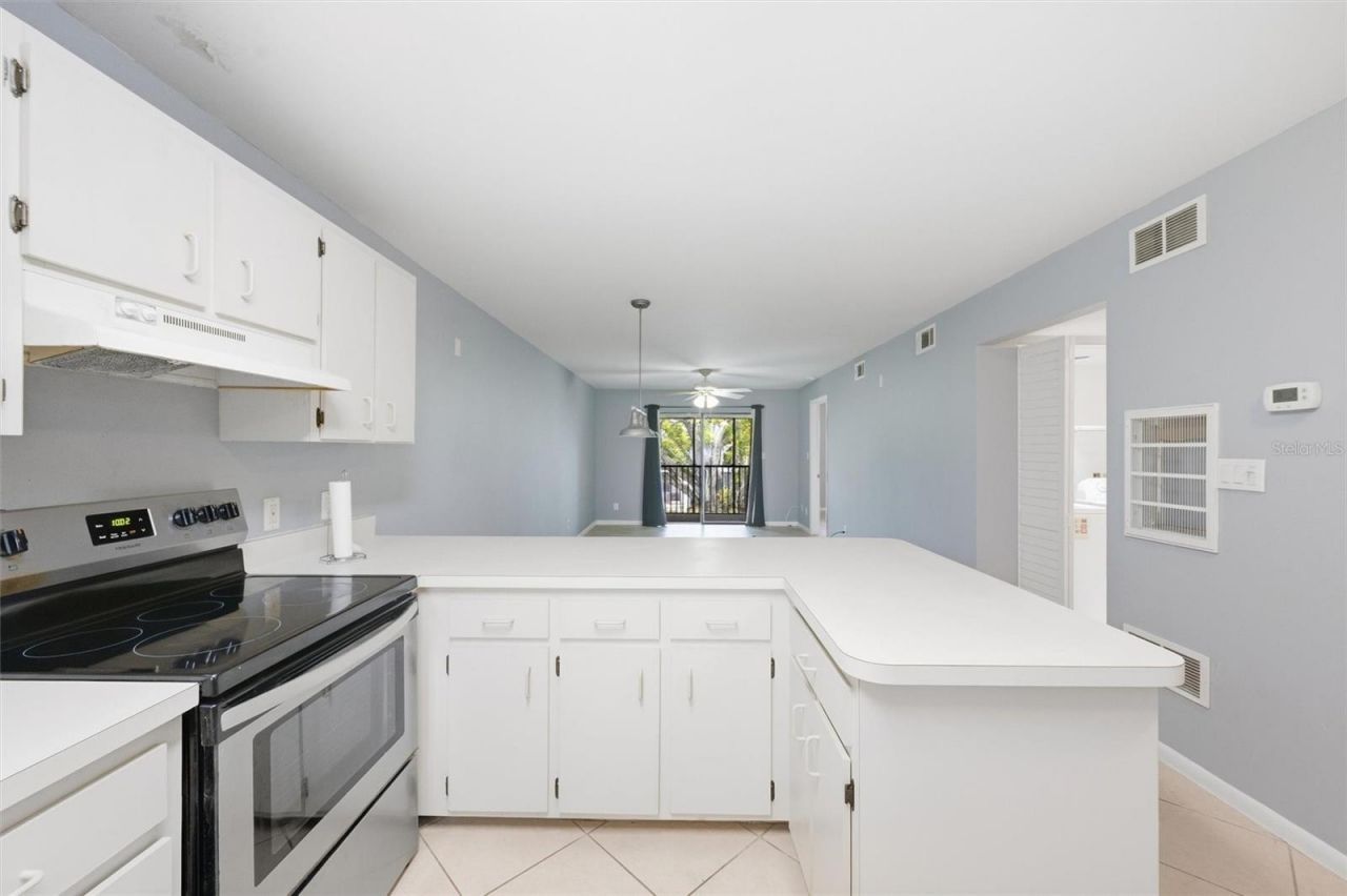 6033 34th Street W, Unit 20, Bradenton, FL 34210 Photo