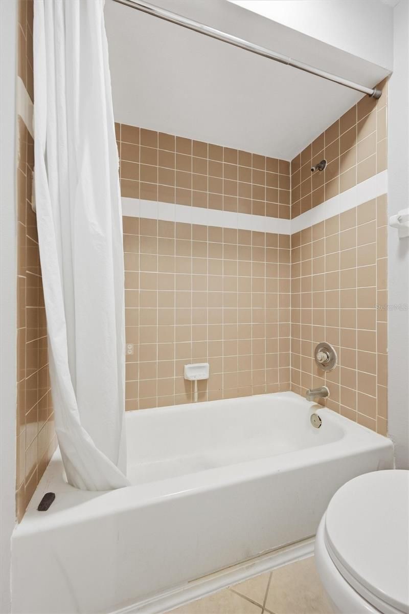 6033 34th Street W, Unit 20, Bradenton, FL 34210 Photo