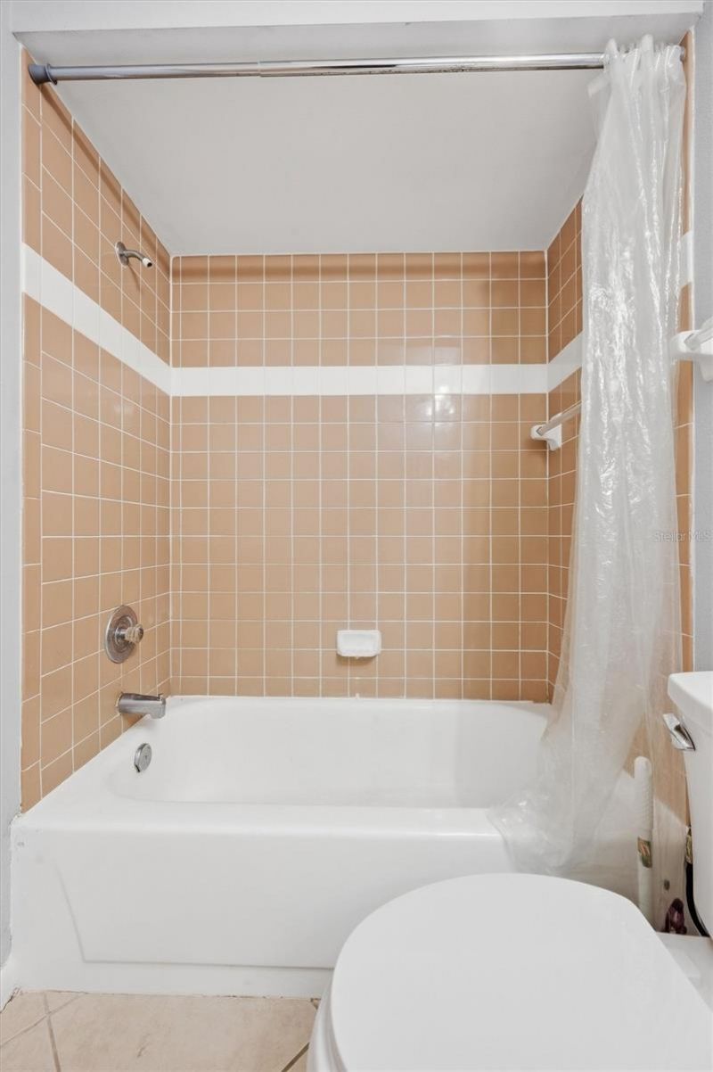 6033 34th Street W, Unit 20, Bradenton, FL 34210 Photo