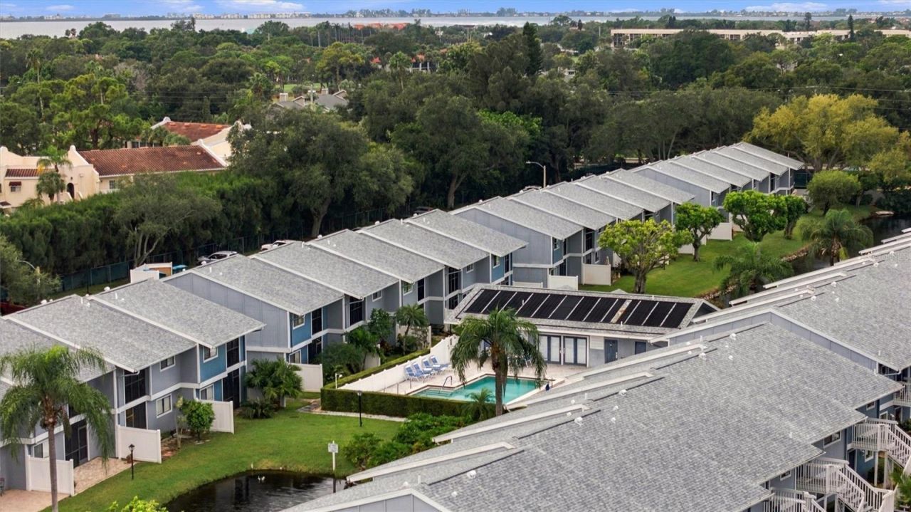 6033 34th Street W, Unit 20, Bradenton, FL 34210 Photo