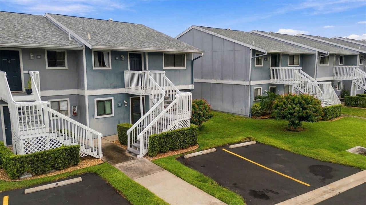 6033 34th Street W, Unit 20, Bradenton, FL 34210 Photo