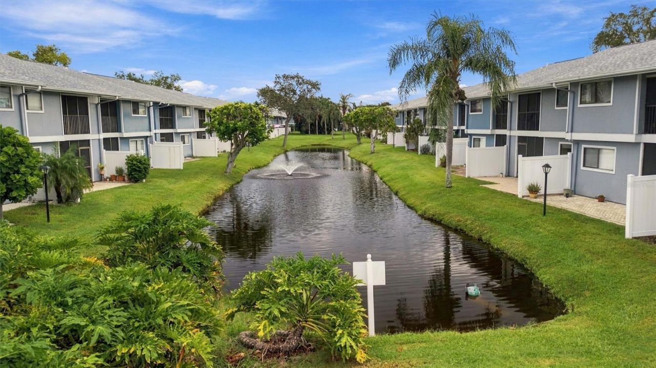 6033 34th Street W, Unit 20, Bradenton, FL 34210 Photo