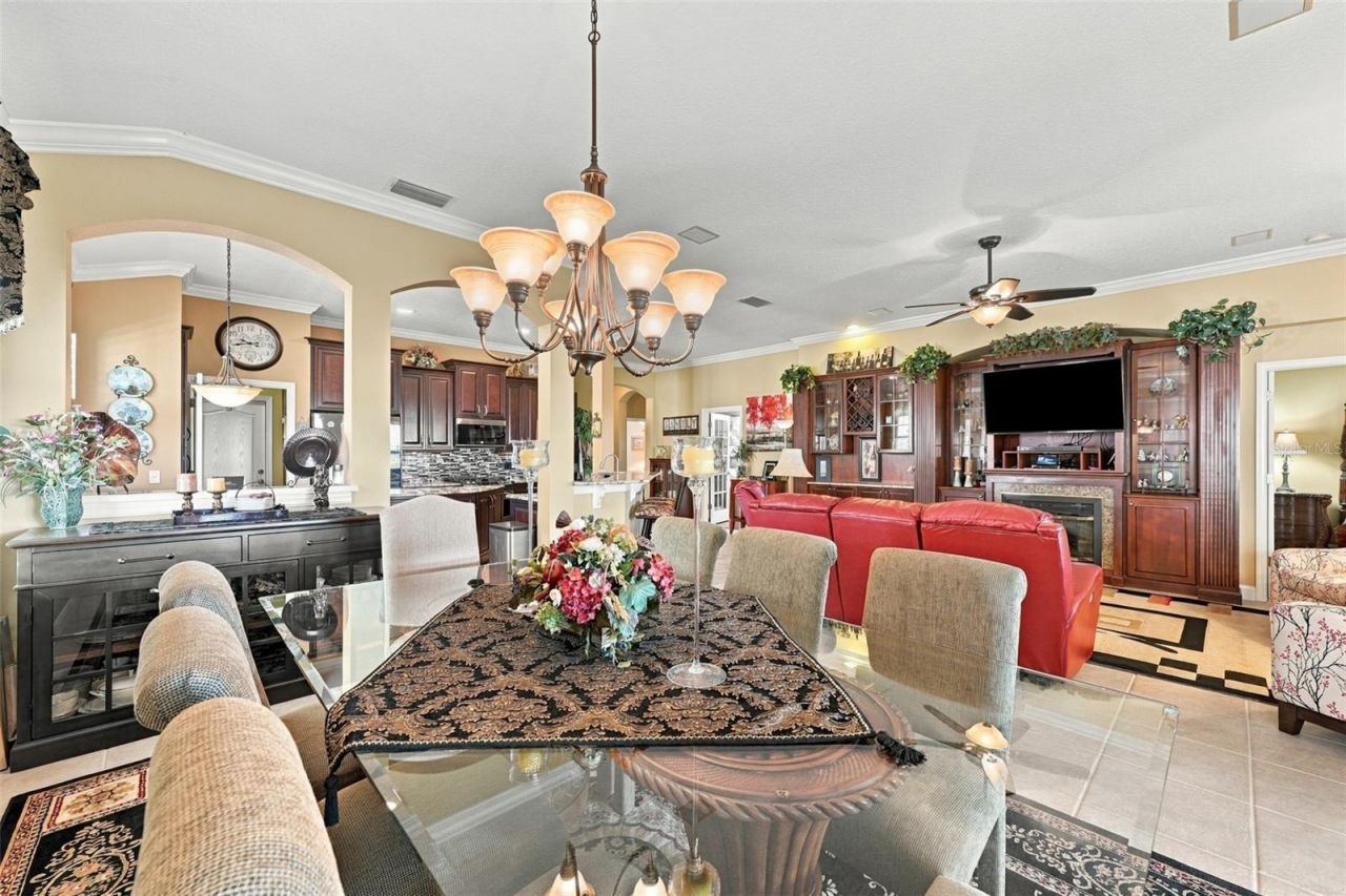 1106 Emerald Dunes Drive , Sun City Center, FL 33573 Photo