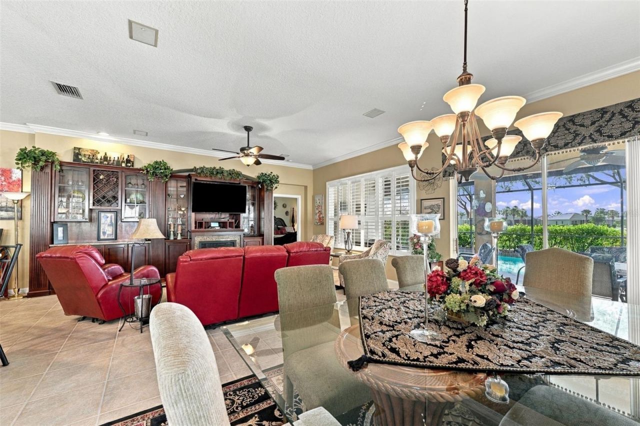 1106 Emerald Dunes Drive , Sun City Center, FL 33573 Photo