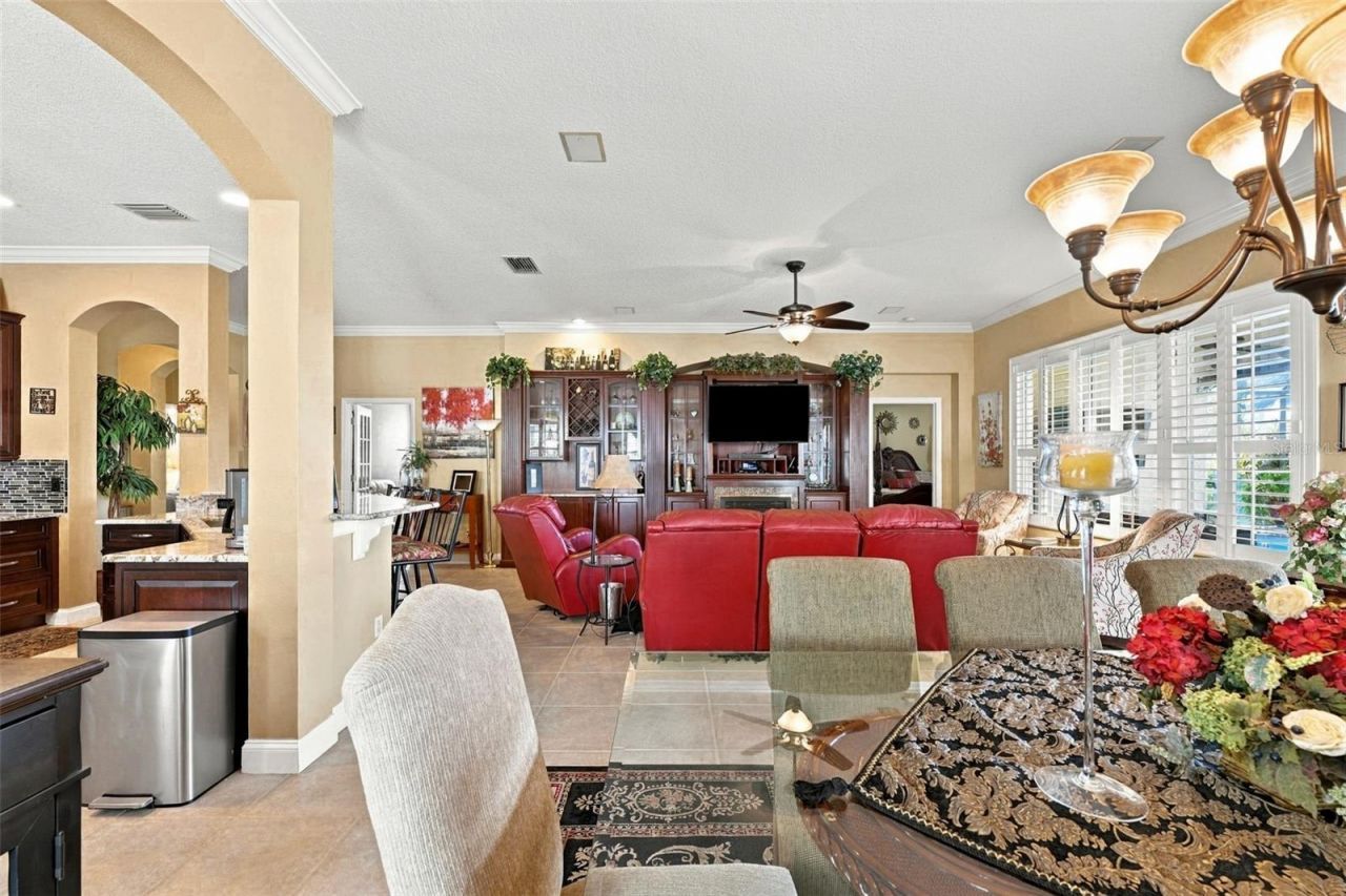 1106 Emerald Dunes Drive , Sun City Center, FL 33573 Photo