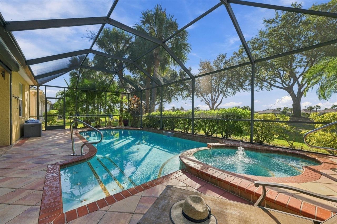 1106 Emerald Dunes Drive , Sun City Center, FL 33573 Photo