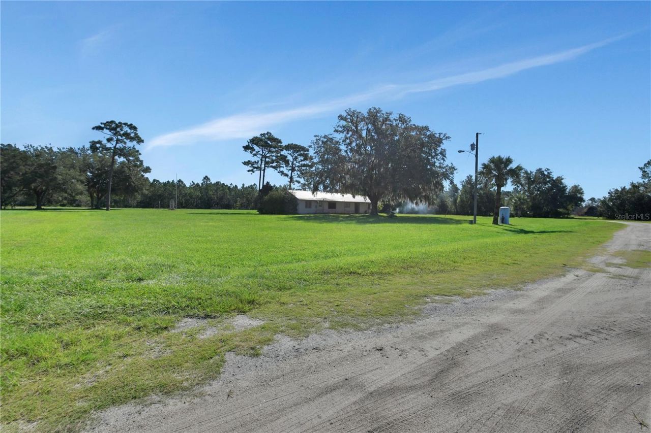 402 N Center Street, Pierson, FL 32180 Photo