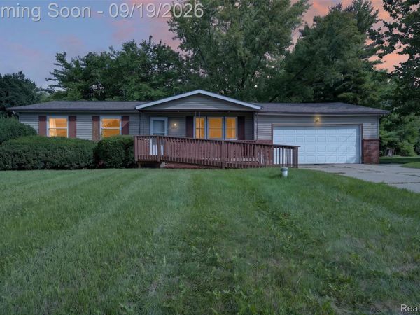 4064 Sheraton Drive, Flint Township, Mi 48532