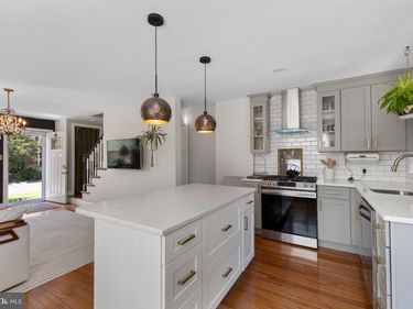 6809 KENYON DRIVE, ALEXANDRIA, VA 22307