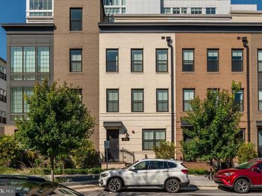 213 MONTGOMERY STREET, ALEXANDRIA, VA 22314