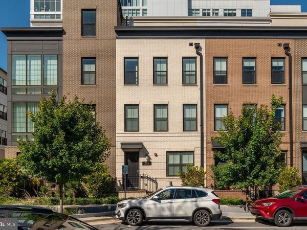 213 MONTGOMERY STREET, ALEXANDRIA, VA 22314