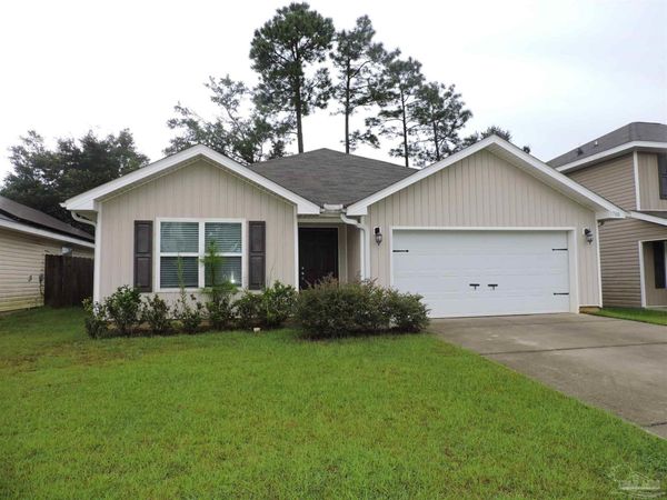 5780 Blackhorse Cir, Pensacola, FL 32526