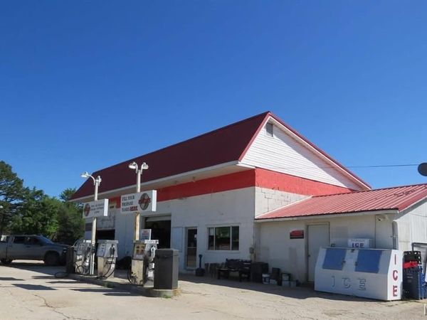 132 W Highway 72 , Bunker, MO 63629