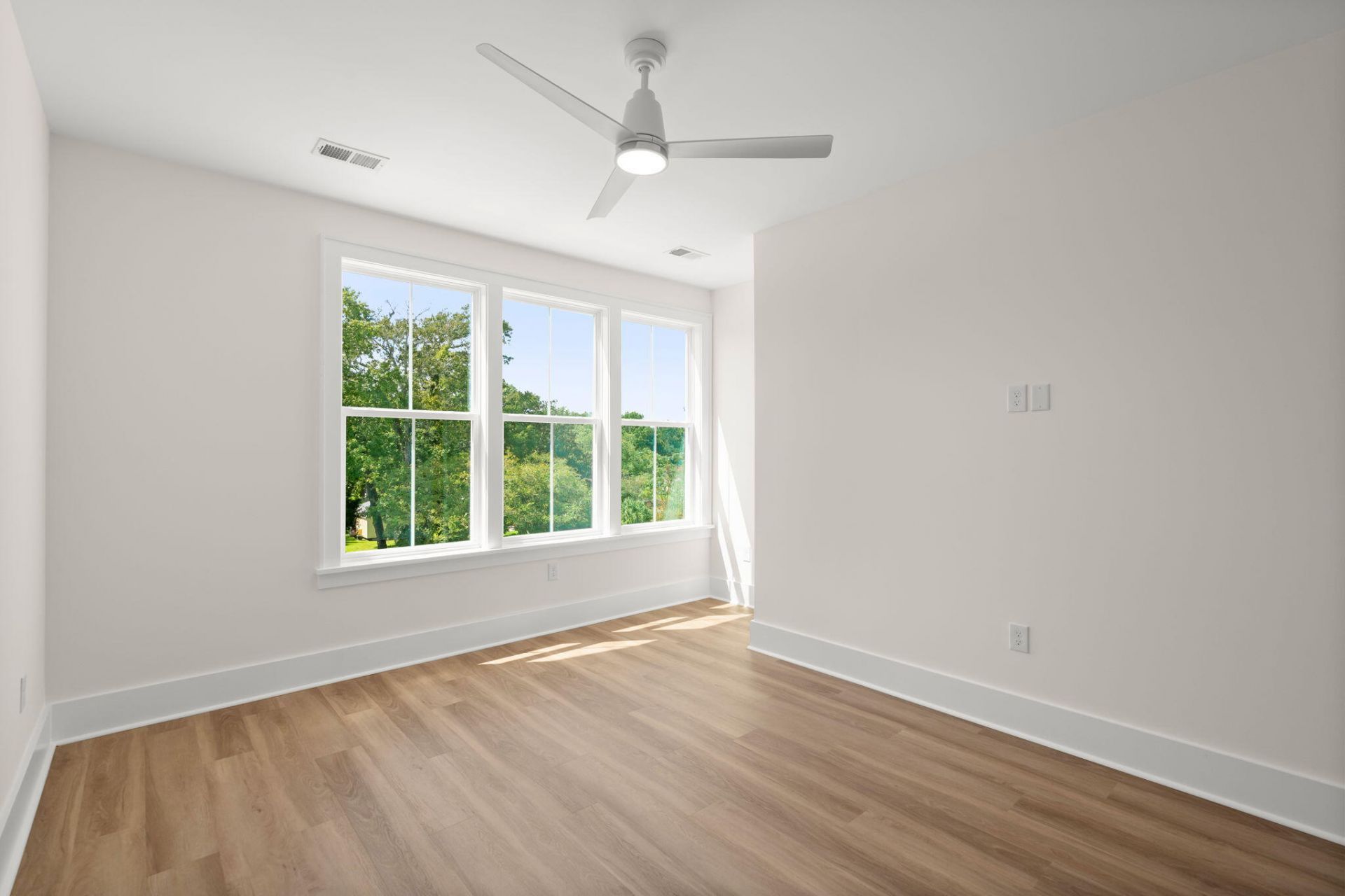 1600 Lauda Drive Photo 22