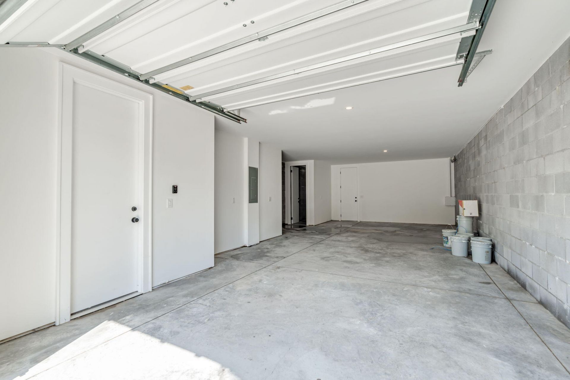 1600 Lauda Drive Photo 33