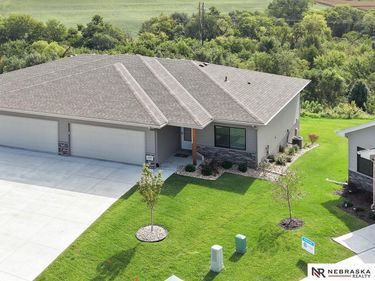 14803 Willow Street, Bennington, NE 68007