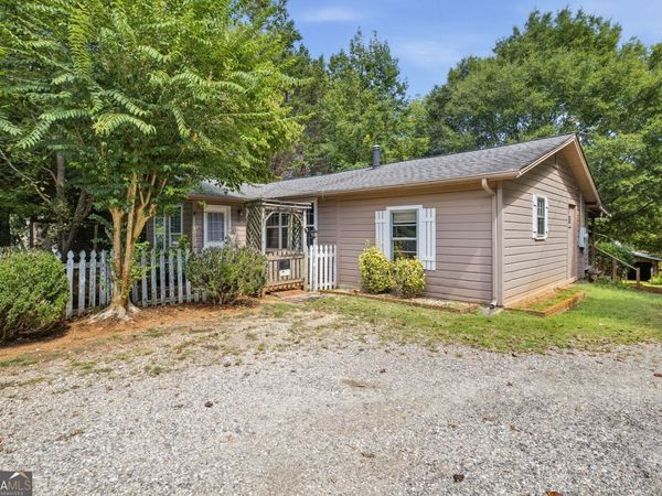 2124 Highway 105, Demorest, GA 30535