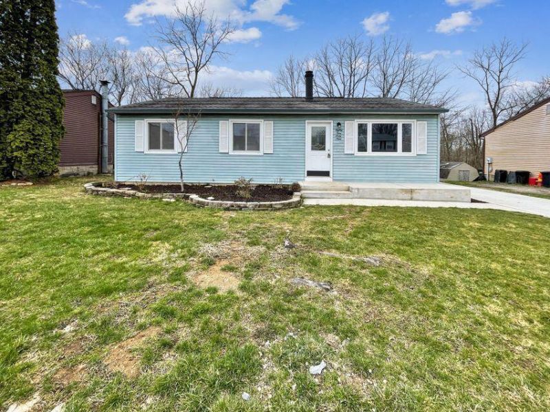 8969 Canoe Drive , Galloway, OH 43119 Photo 1