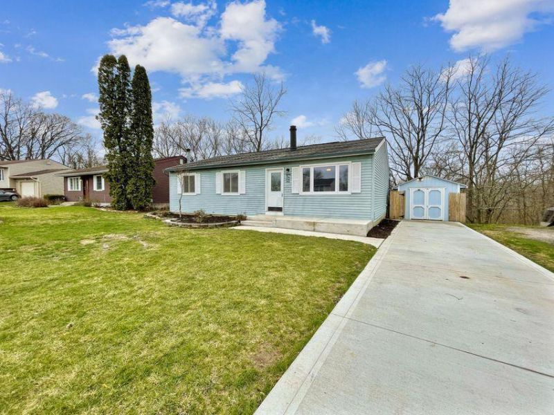 8969 Canoe Drive , Galloway, OH 43119 Photo 2