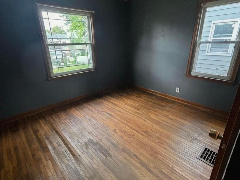 2006 Linwood Avenue , Columbus, OH 43207 Photo 4