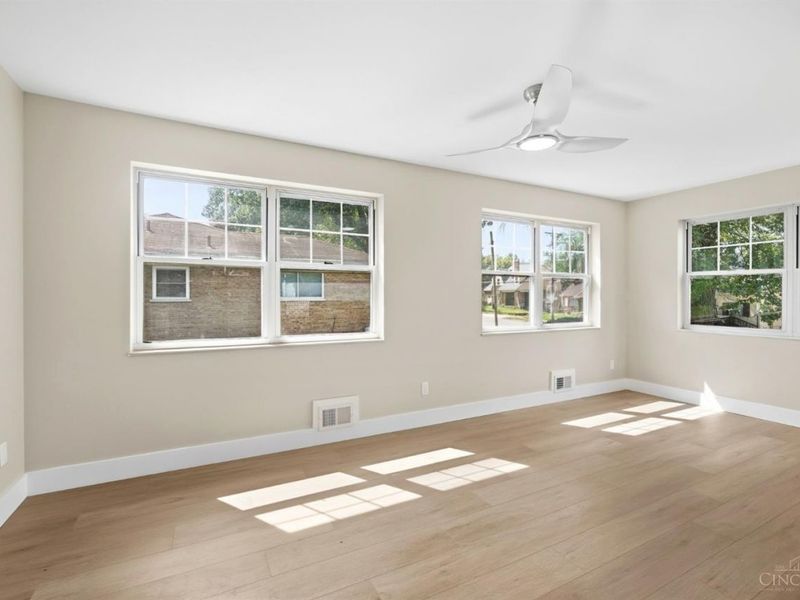 2235 W North Bend Road, Cincinnati, OH 45239 Photo 14