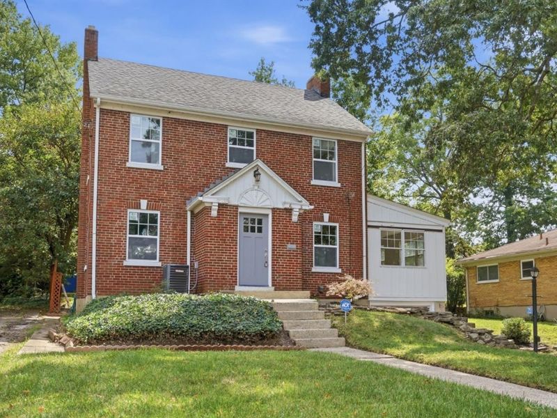2235 W North Bend Road, Cincinnati, OH 45239 Photo 2
