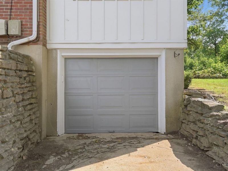 2235 W North Bend Road, Cincinnati, OH 45239 Photo 4