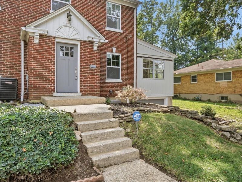 2235 W North Bend Road, Cincinnati, OH 45239 Photo 5