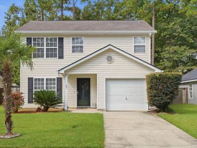 121 Trickle Drive, Summerville, SC 29483