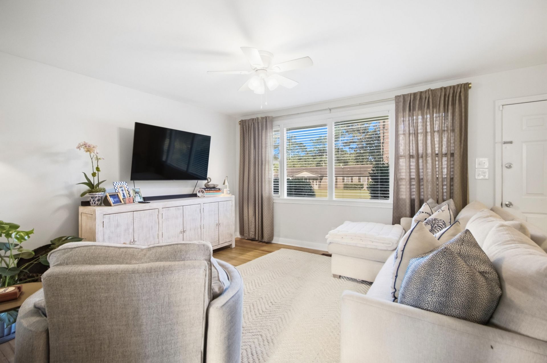 338 Stinson Drive Photo 8