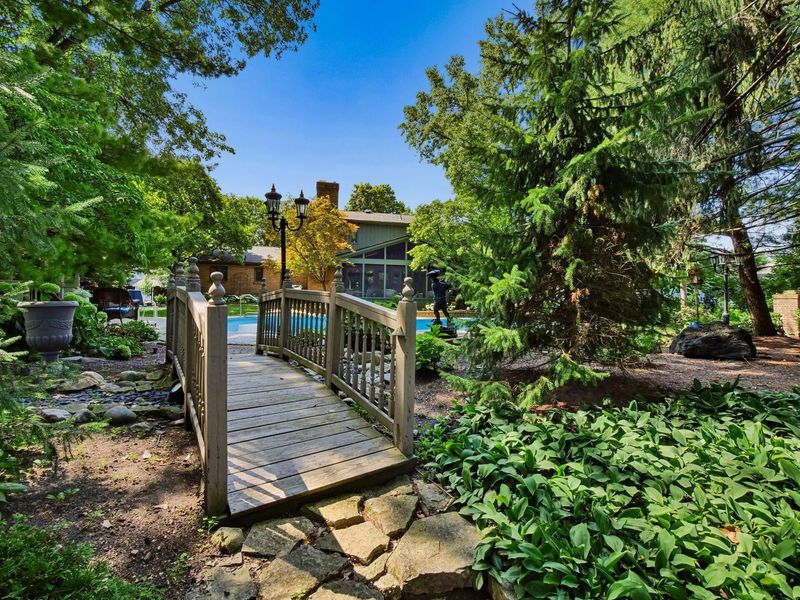 1362 Windham Road, Columbus, OH 43220 Photo 15