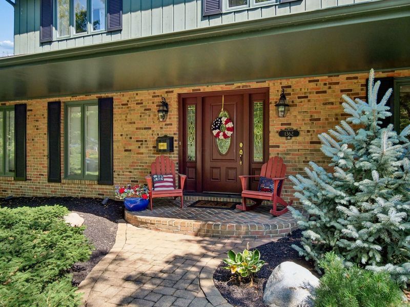 1362 Windham Road, Columbus, OH 43220 Photo 2