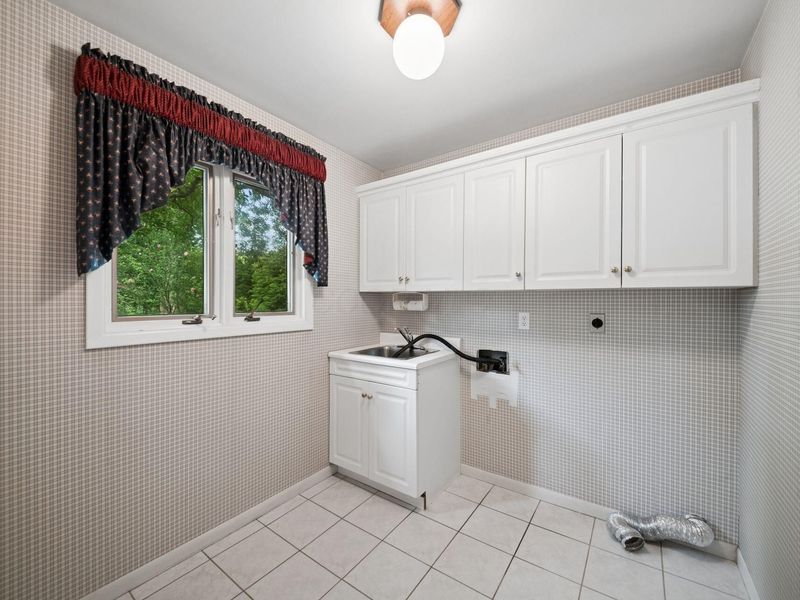 1362 Windham Road, Columbus, OH 43220 Photo 50