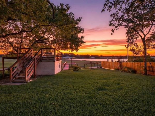 284 Shoreline Drive N, Azle, TX 76020