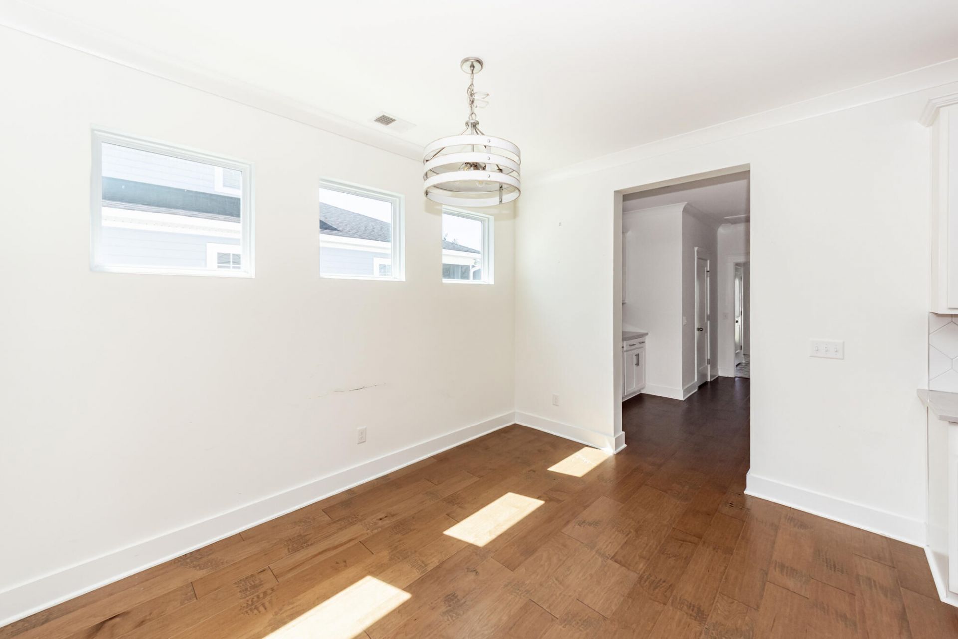 111 Hewitt Street Photo 12