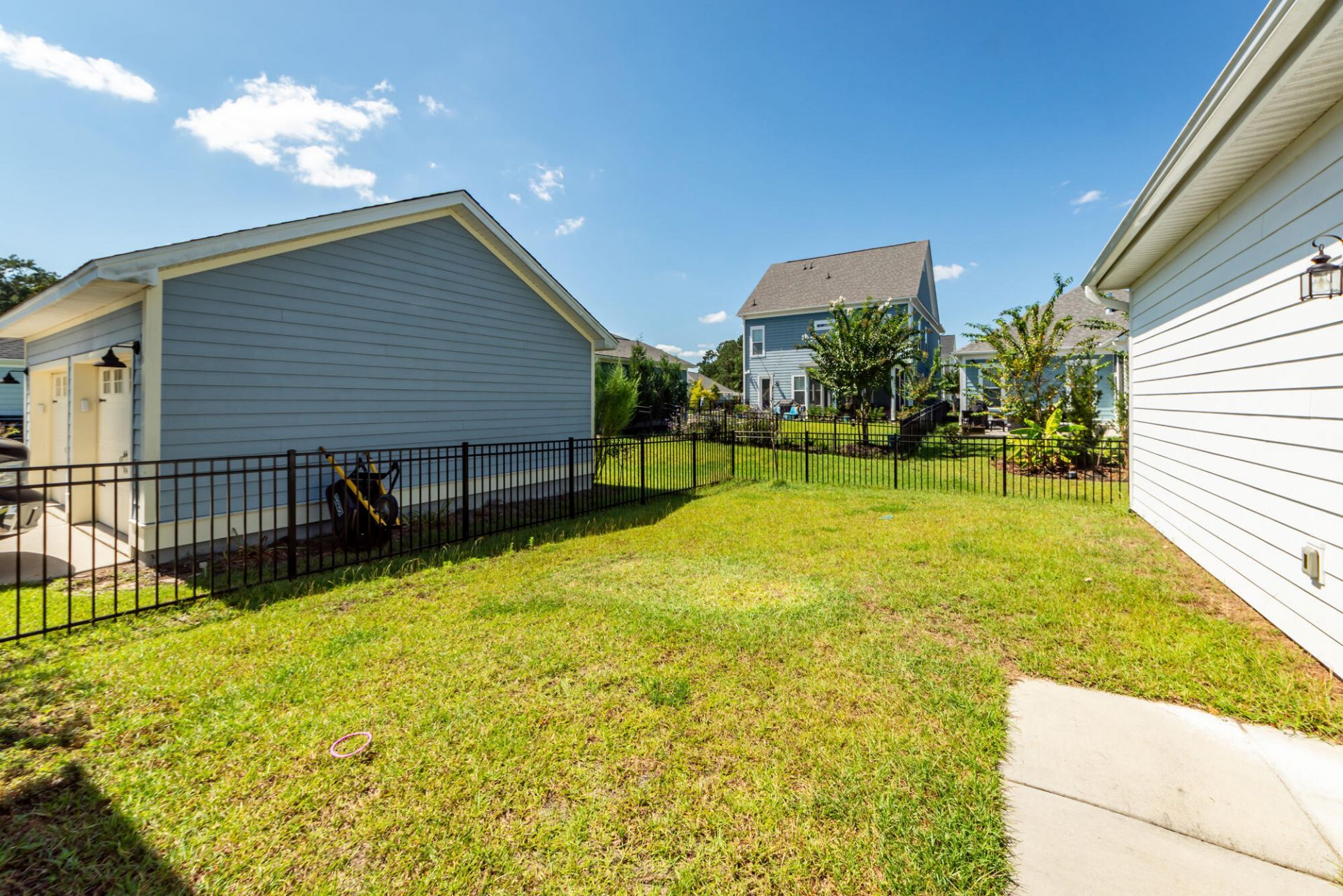 111 Hewitt Street Photo 21