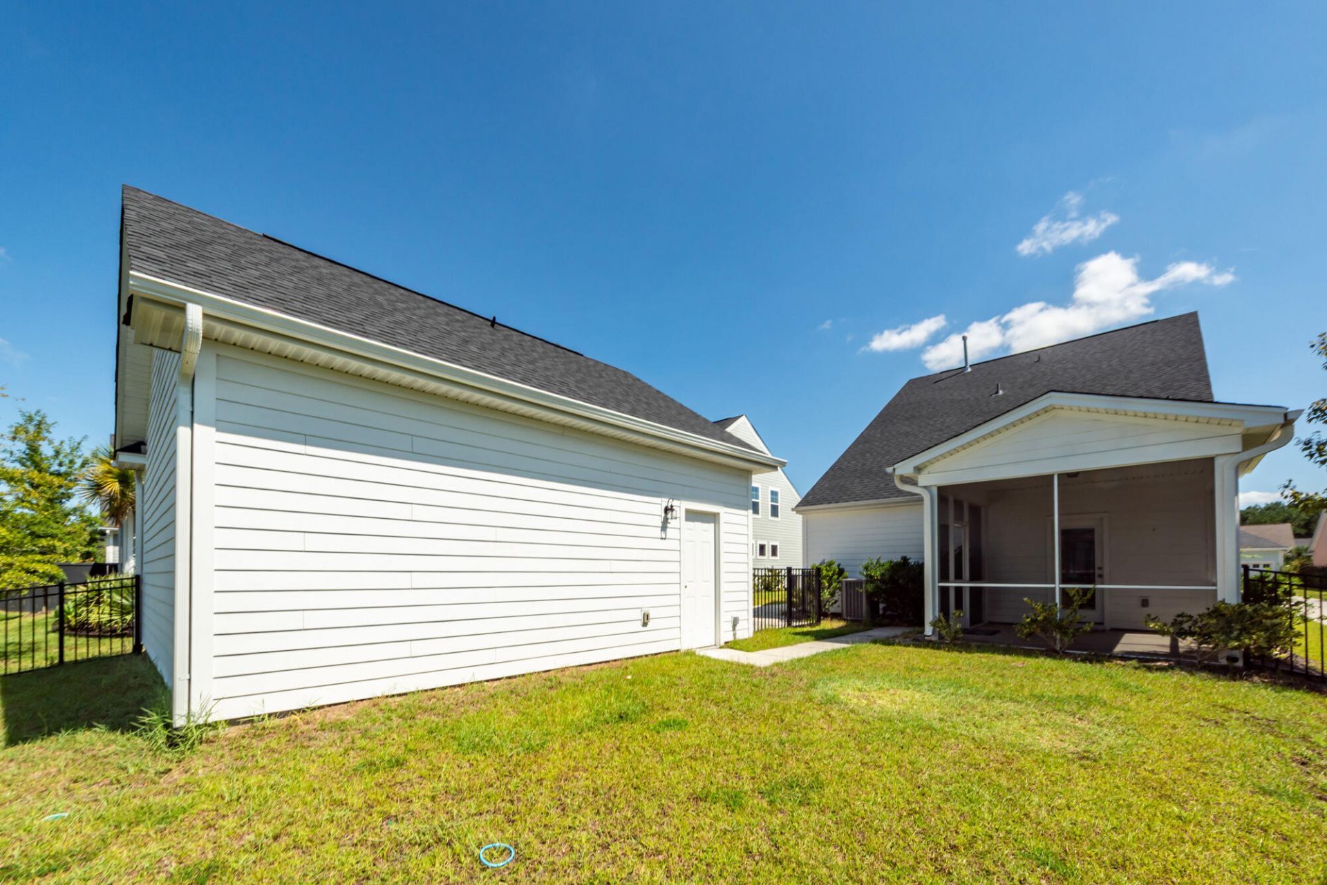 111 Hewitt Street Photo 22