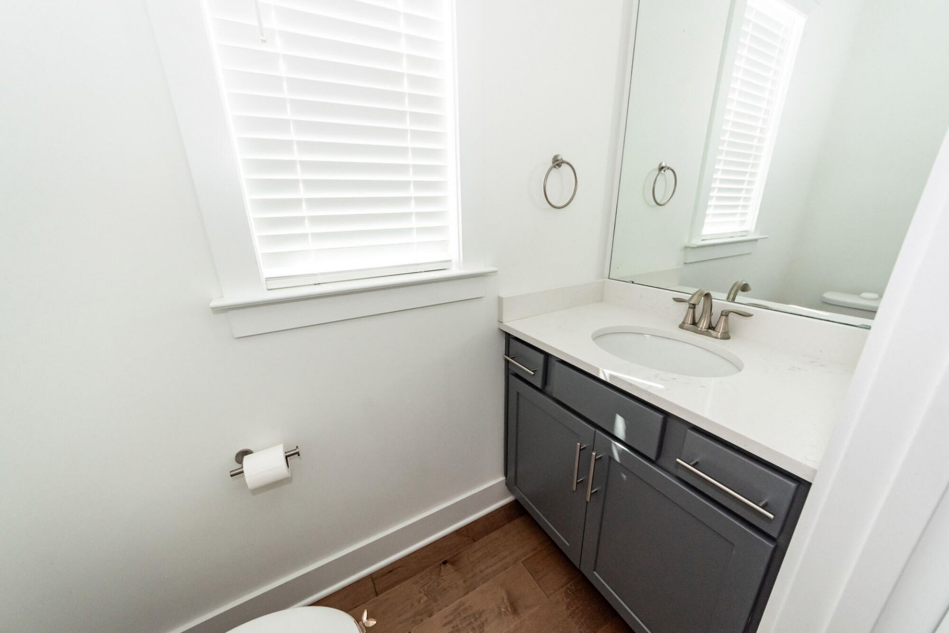 111 Hewitt Street Photo 25