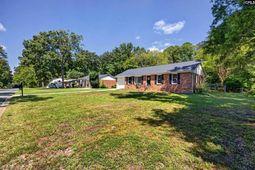 3201 Montcrest Road  photo 4