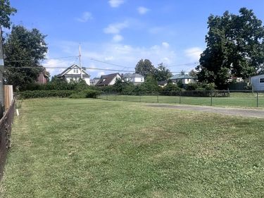 1744 10th Ave., Huntington, WV 25701