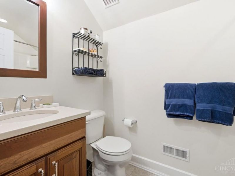 3444 Stettinius Avenue, Cincinnati, OH 45208 Photo 64