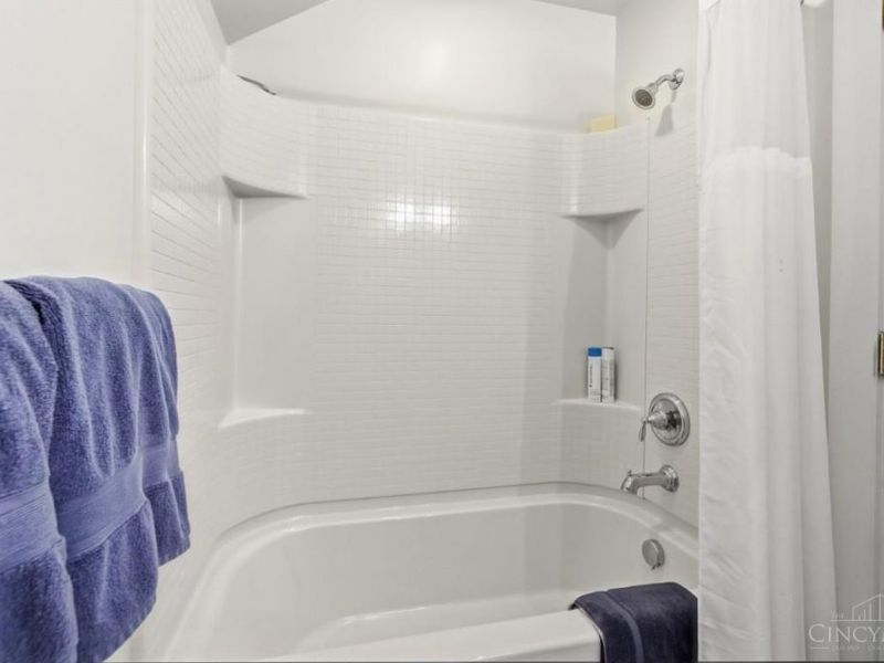 3444 Stettinius Avenue, Cincinnati, OH 45208 Photo 65