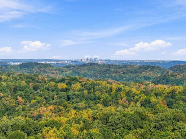 8218 Old Pond Creek Rd , Nashville, TN 37209